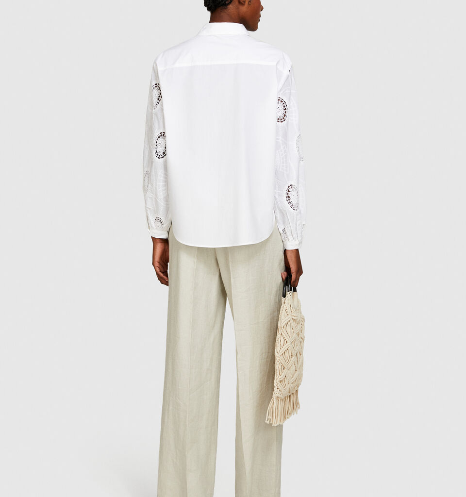 Shirt with embroidered and knotted sleeves - women's shirts - White | Sisley image number 3